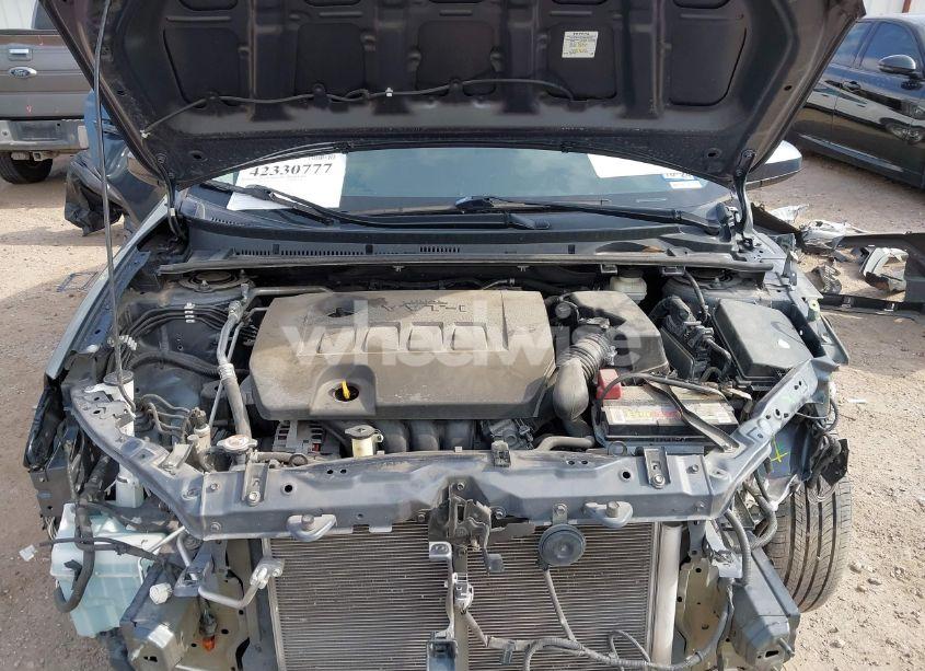 Photo 10 of 2019 Toyota Corolla LE (VIN 5YFBURHE3KP880265)