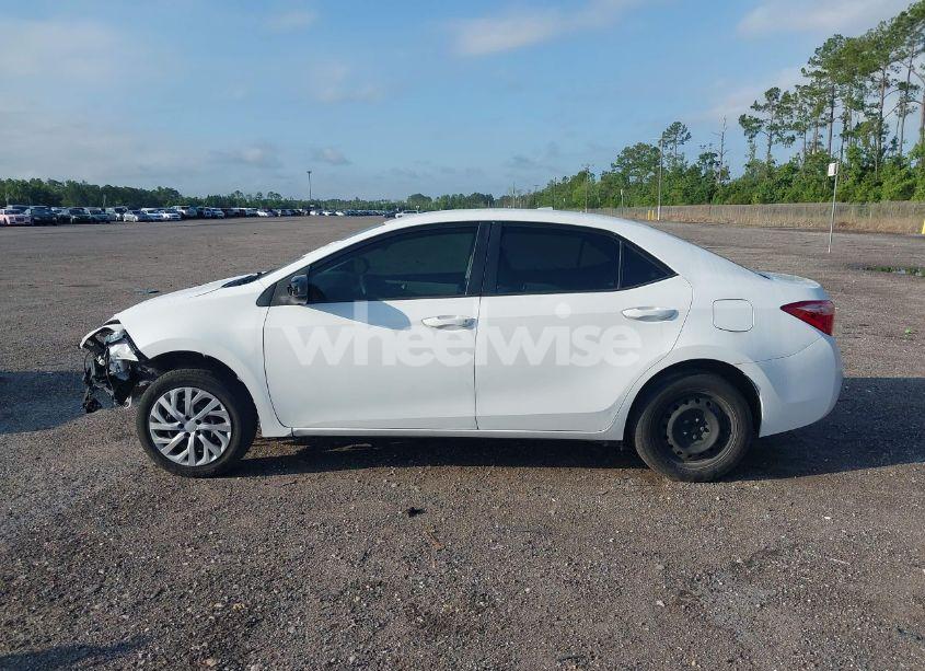 Photo 14 of 2019 Toyota Corolla LE (VIN 5YFBURHE3KP889001)