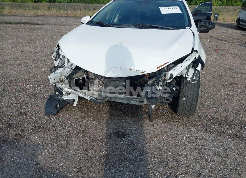 Photo 6 of 2019 Toyota Corolla LE (VIN 5YFBURHE3KP889001)