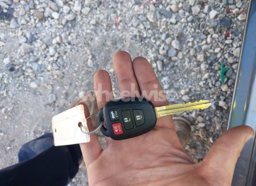 Photo 11 of 2019 Toyota Corolla LE (VIN 5YFBURHE3KP907108)