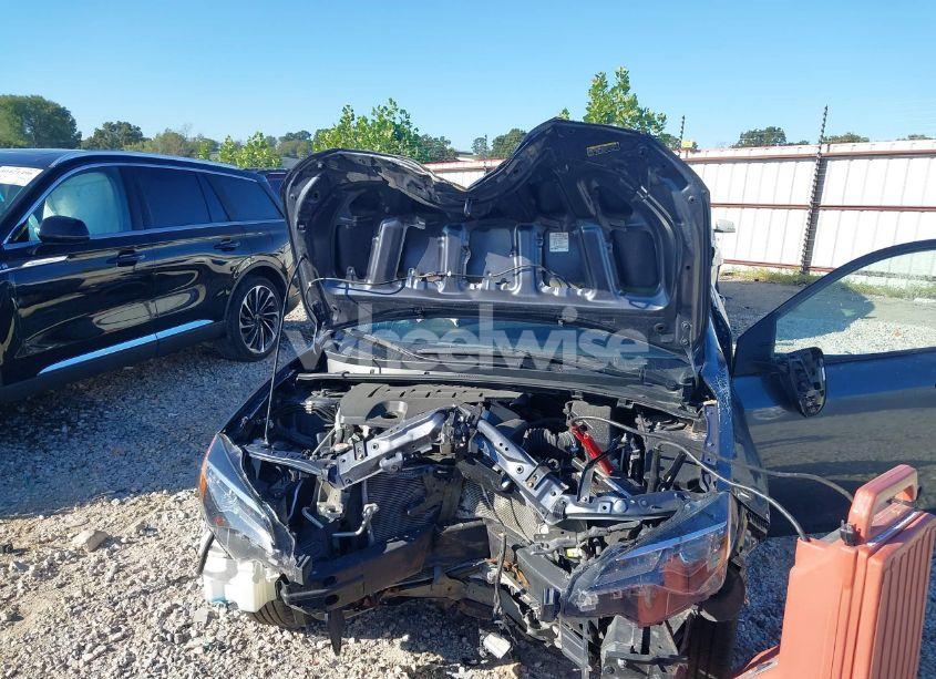 Photo 6 of 2019 Toyota Corolla LE (VIN 5YFBURHE3KP907108)