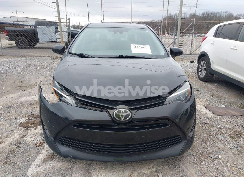 Photo 12 of 2019 Toyota Corolla LE (VIN 5YFBURHE3KP912969)