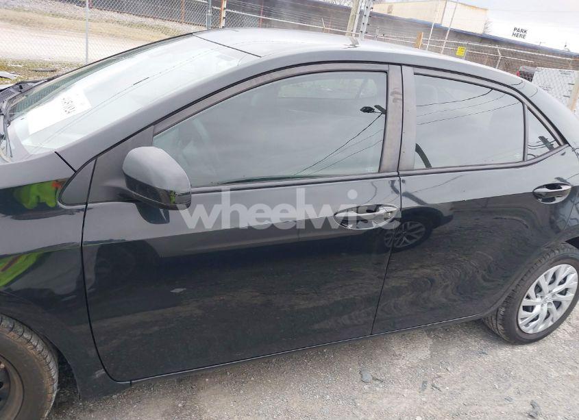 Photo 14 of 2019 Toyota Corolla LE (VIN 5YFBURHE3KP912969)