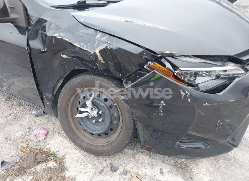 Photo 17 of 2019 Toyota Corolla LE (VIN 5YFBURHE3KP912969)