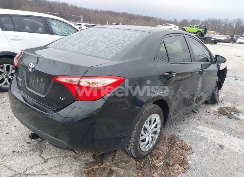 Photo 4 of 2019 Toyota Corolla LE (VIN 5YFBURHE3KP912969)