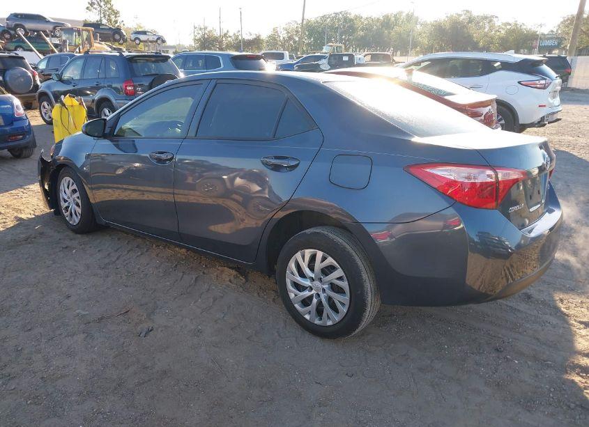 Photo 3 of 2019 Toyota Corolla LE (VIN 5YFBURHE3KP916620)
