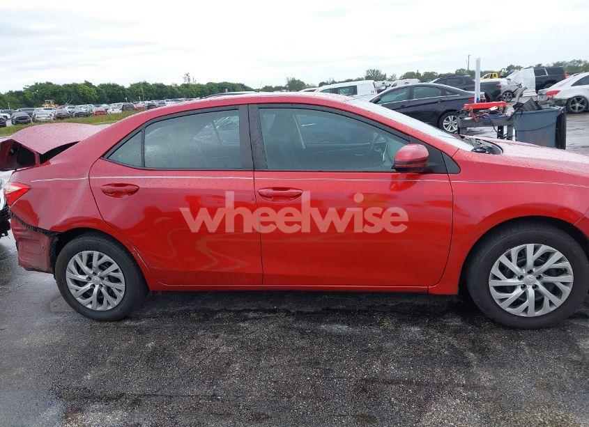 Photo 13 of 2019 Toyota Corolla LE (VIN 5YFBURHE3KP922983)