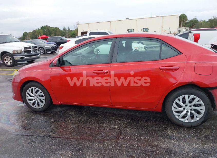Photo 14 of 2019 Toyota Corolla LE (VIN 5YFBURHE3KP922983)