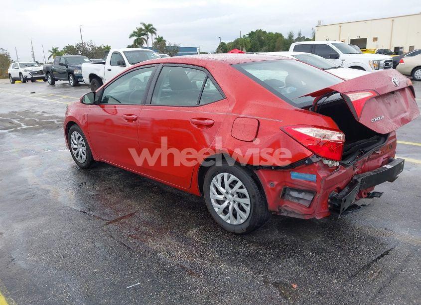 Photo 3 of 2019 Toyota Corolla LE (VIN 5YFBURHE3KP922983)
