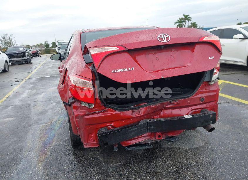 Photo 6 of 2019 Toyota Corolla LE (VIN 5YFBURHE3KP922983)