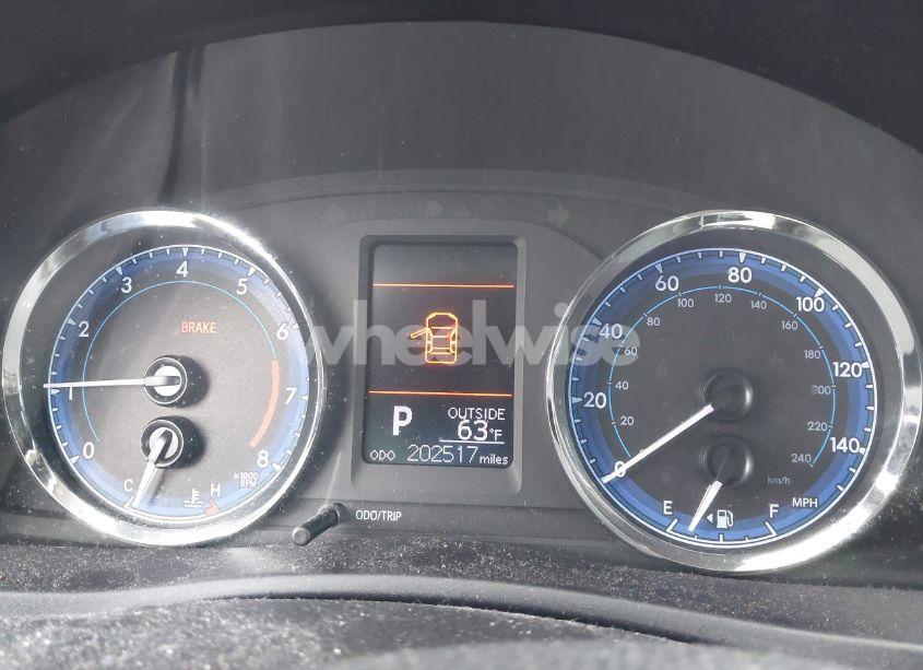 Photo 7 of 2019 Toyota Corolla LE (VIN 5YFBURHE3KP922983)