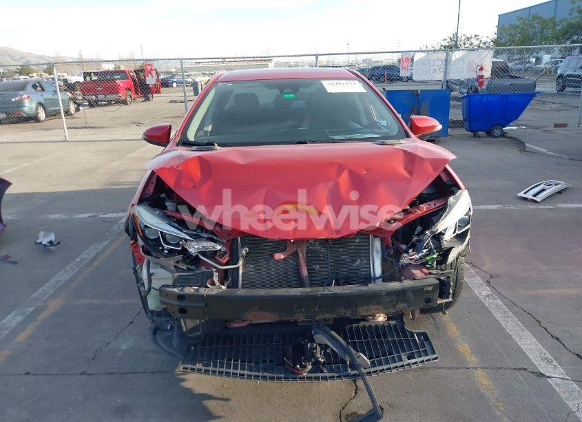 Photo 13 of 2019 Toyota Corolla SE (VIN 5YFBURHE3KP939556)