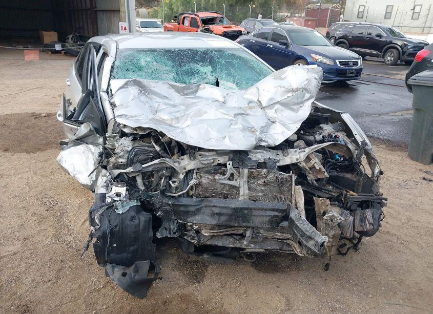 Photo 6 of 2014 Toyota Corolla LE PLUS (VIN 5YFBURHE4EP014255)