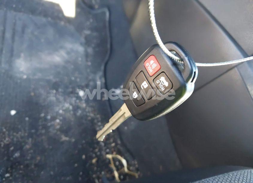 Photo 11 of 2014 Toyota Corolla S PLUS (VIN 5YFBURHE4EP023697)