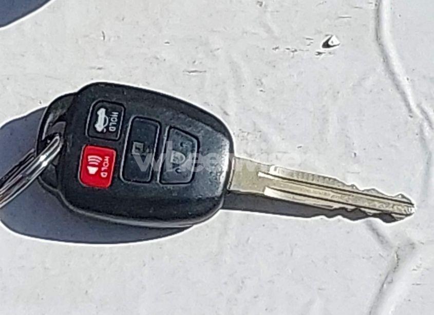 Photo 11 of 2014 Toyota Corolla S PLUS (VIN 5YFBURHE4EP028995)