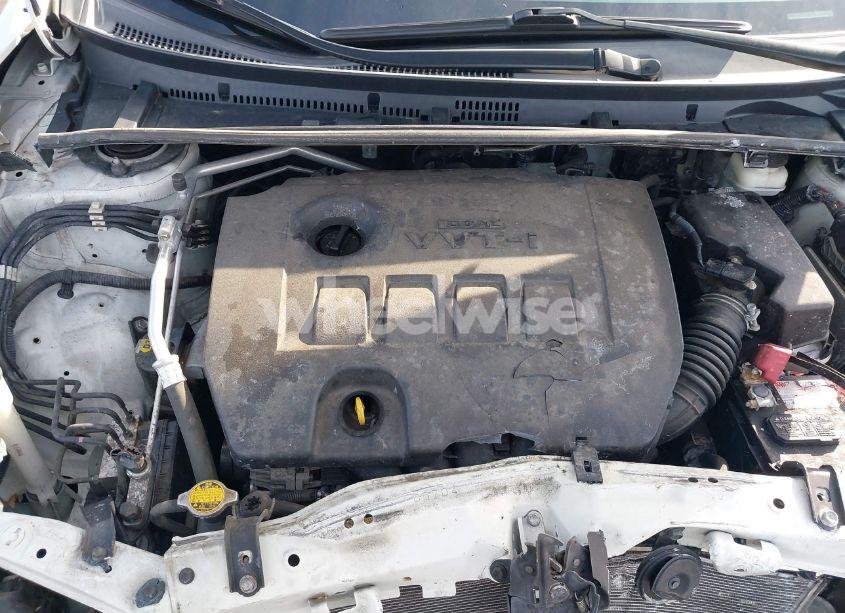 Photo 10 of 2014 Toyota Corolla L/LE/LE PLS/PRM/S/S PLS (VIN 5YFBURHE4EP031282)