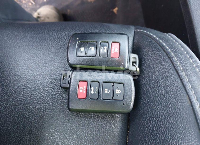 Photo 11 of 2014 Toyota Corolla L/LE/LE PLS/PRM/S/S PLS (VIN 5YFBURHE4EP031282)