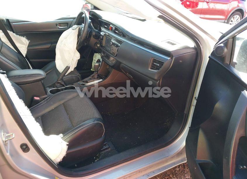 Photo 5 of 2014 Toyota Corolla S PLUS (VIN 5YFBURHE4EP039673)