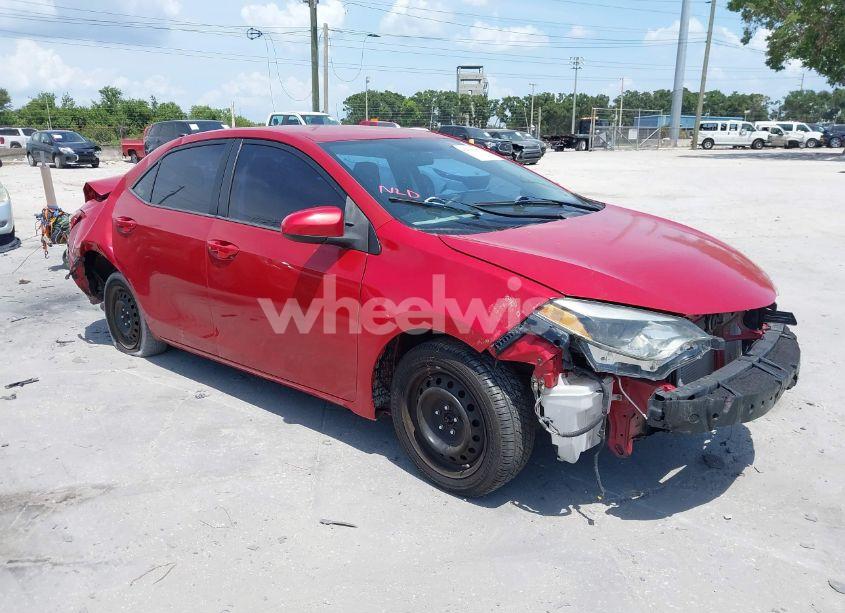 2014 Toyota Corolla LE (VIN 5YFBURHE4EP044761) main photo