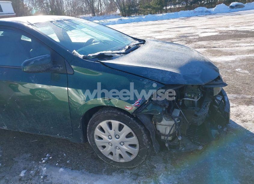 Photo 17 of 2014 Toyota Corolla LE (VIN 5YFBURHE4EP053766)
