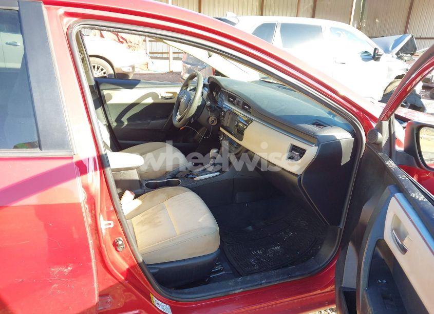 Photo 5 of 2014 Toyota Corolla LE (VIN 5YFBURHE4EP065738)