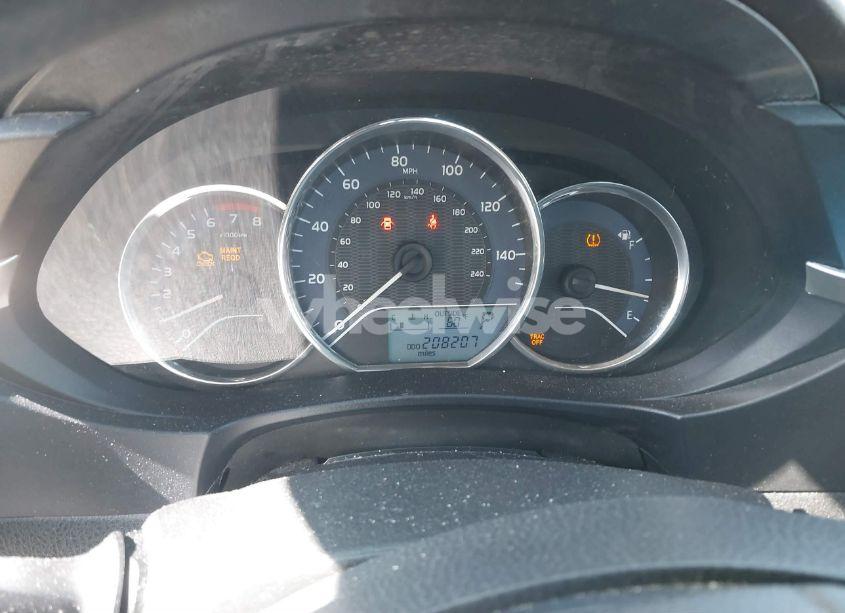 Photo 7 of 2014 Toyota Corolla LE (VIN 5YFBURHE4EP117997)