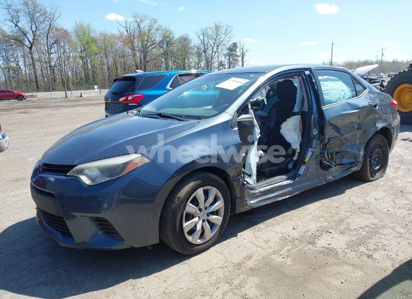 Photo 2 of 2014 Toyota Corolla LE (VIN 5YFBURHE4EP120544)