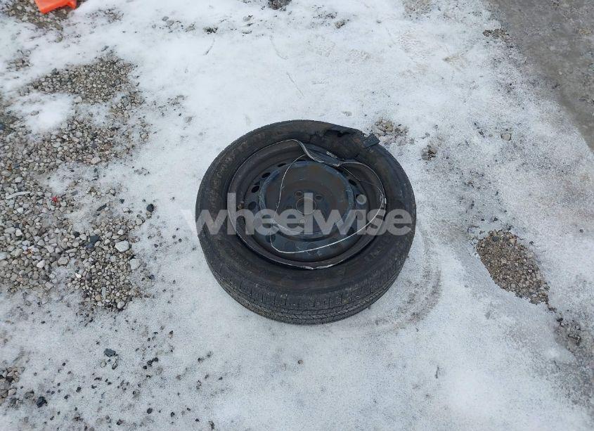 Photo 12 of 2014 Toyota Corolla LE (VIN 5YFBURHE4EP136176)