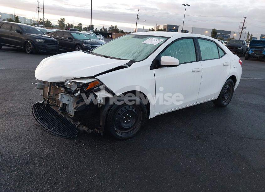 Photo 2 of 2014 Toyota Corolla LE (VIN 5YFBURHE4EP171896)