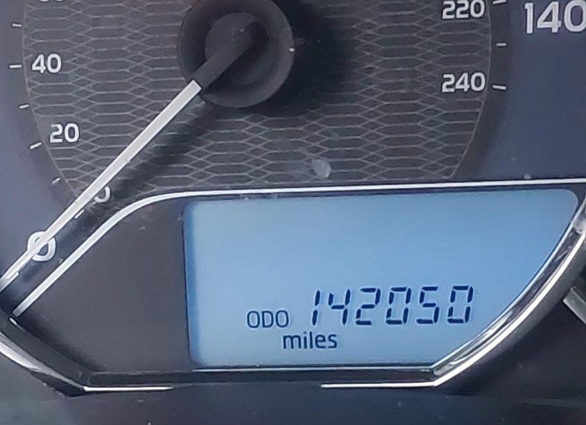 Photo 15 of 2015 Toyota Corolla LE (VIN 5YFBURHE4FP187968)