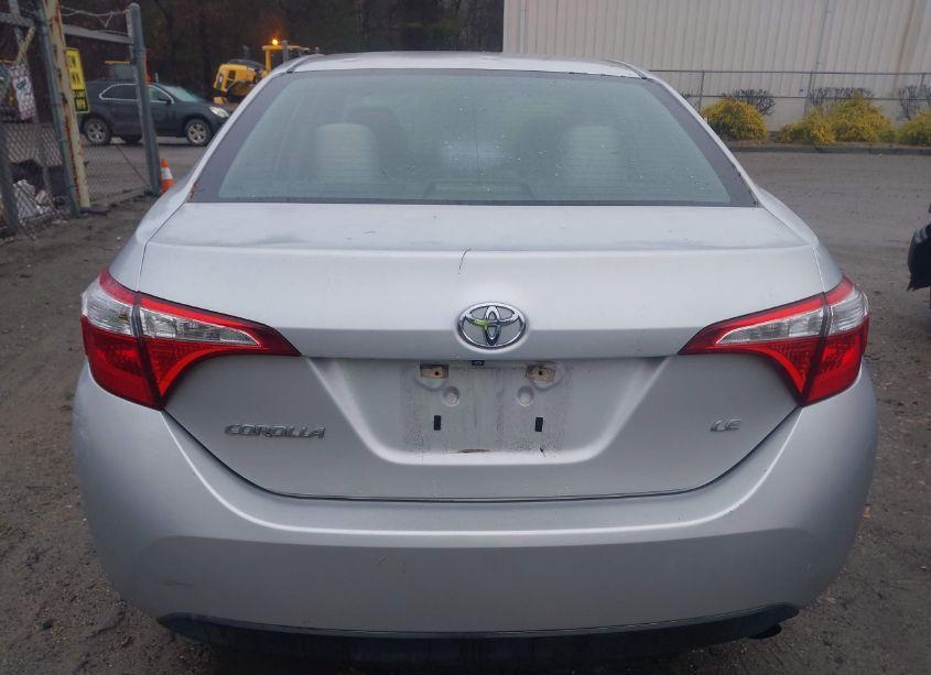 Photo 16 of 2015 Toyota Corolla LE (VIN 5YFBURHE4FP187968)