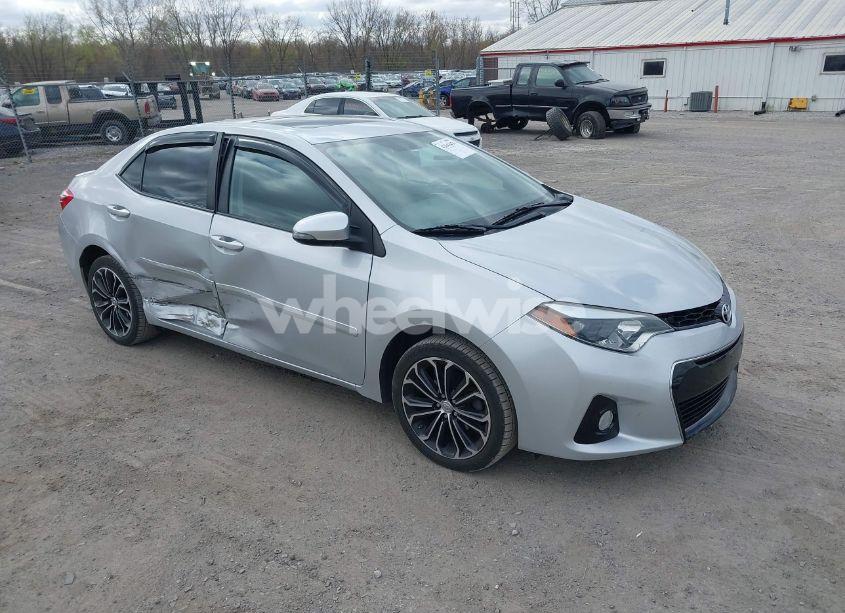 2015 Toyota Corolla S PREMIUM (VIN 5YFBURHE4FP189378) main photo