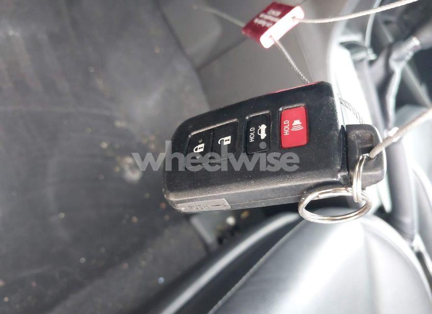 Photo 11 of 2015 Toyota Corolla S PREMIUM (VIN 5YFBURHE4FP189378)