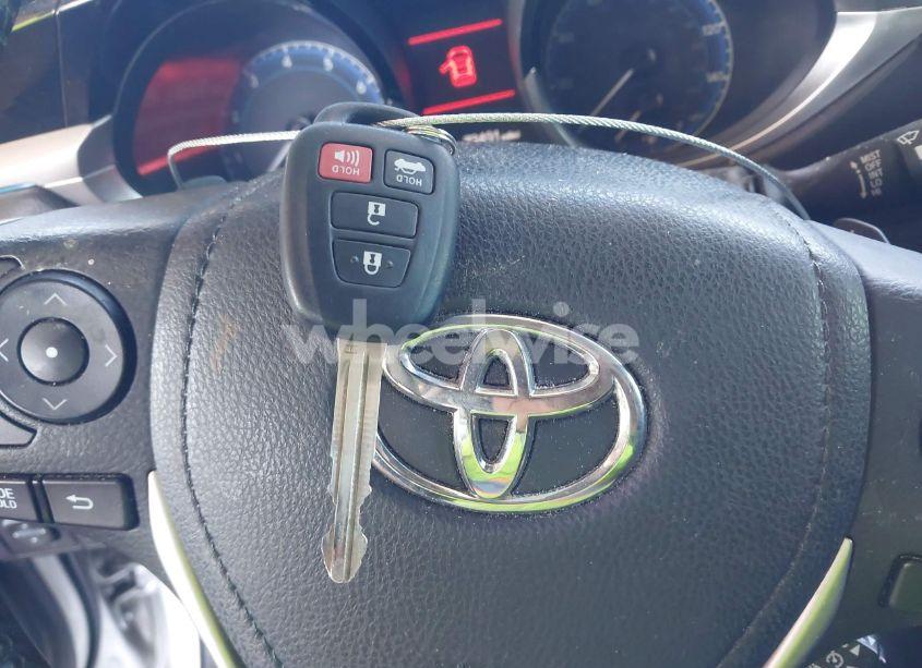 Photo 11 of 2015 Toyota Corolla S PLUS (VIN 5YFBURHE4FP191826)