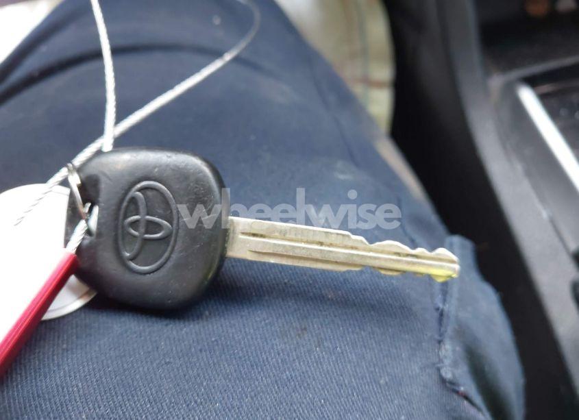 Photo 11 of 2015 Toyota Corolla L (VIN 5YFBURHE4FP193012)