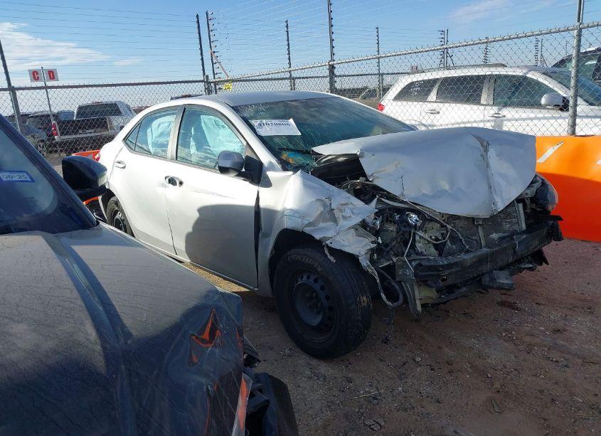 2015 Toyota Corolla L (VIN 5YFBURHE4FP193883) main photo