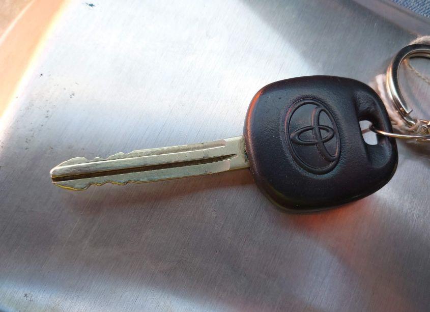 Photo 11 of 2015 Toyota Corolla L (VIN 5YFBURHE4FP193883)