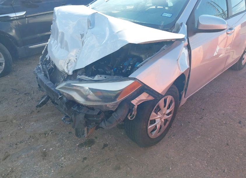 Photo 6 of 2015 Toyota Corolla L (VIN 5YFBURHE4FP193883)