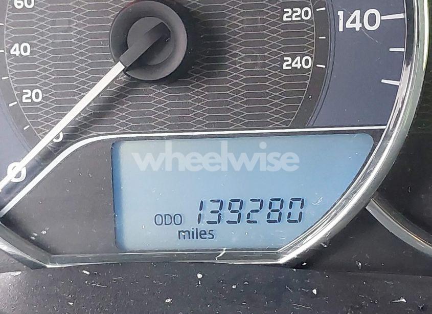 Photo 7 of 2015 Toyota Corolla LE (VIN 5YFBURHE4FP219138)