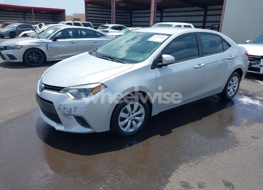 Photo 2 of 2015 Toyota Corolla LE/LE PLUS/LE PREMIUM (VIN 5YFBURHE4FP222878)