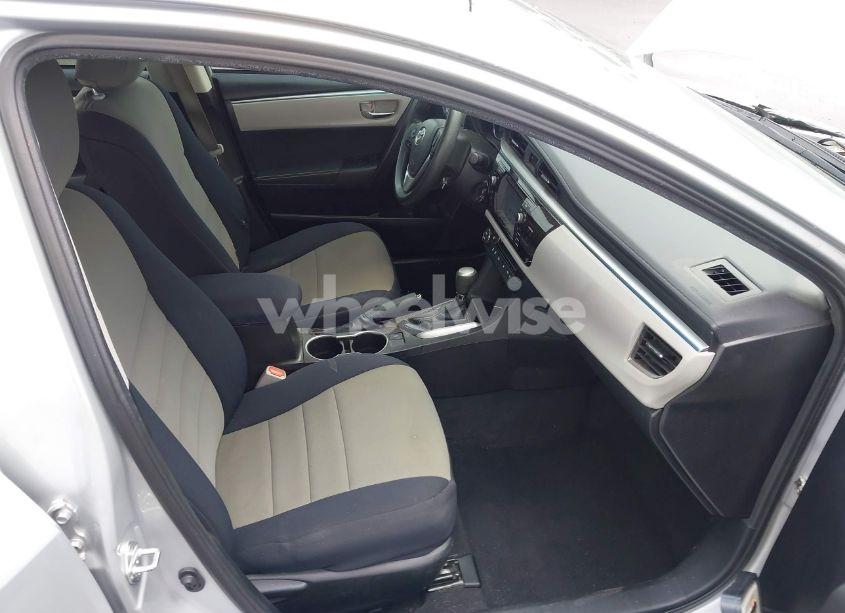 Photo 5 of 2015 Toyota Corolla LE/LE PLUS/LE PREMIUM (VIN 5YFBURHE4FP222878)