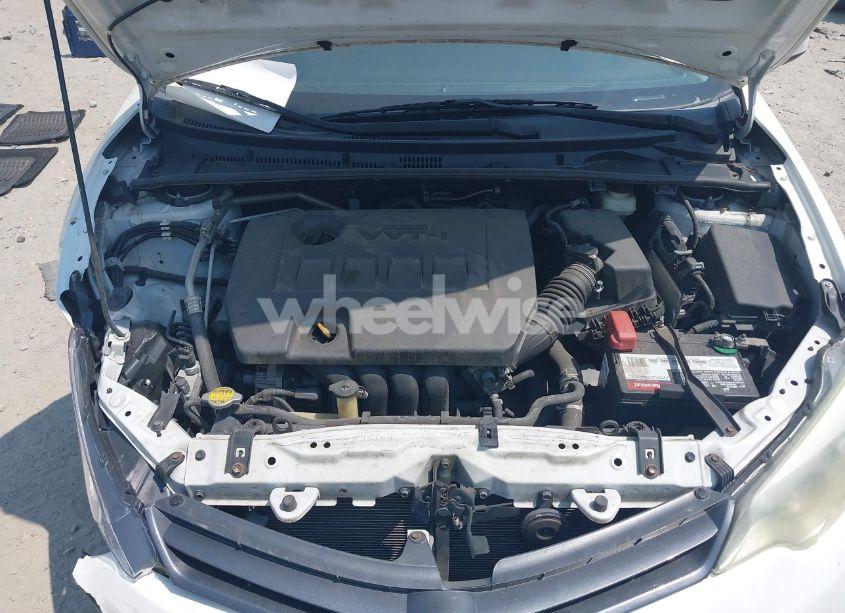 Photo 10 of 2015 Toyota Corolla LE (VIN 5YFBURHE4FP226736)