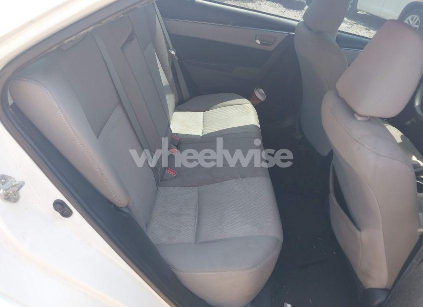 Photo 8 of 2015 Toyota Corolla LE (VIN 5YFBURHE4FP226736)