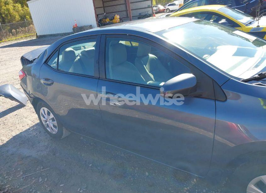 Photo 14 of 2015 Toyota Corolla L (VIN 5YFBURHE4FP233007)