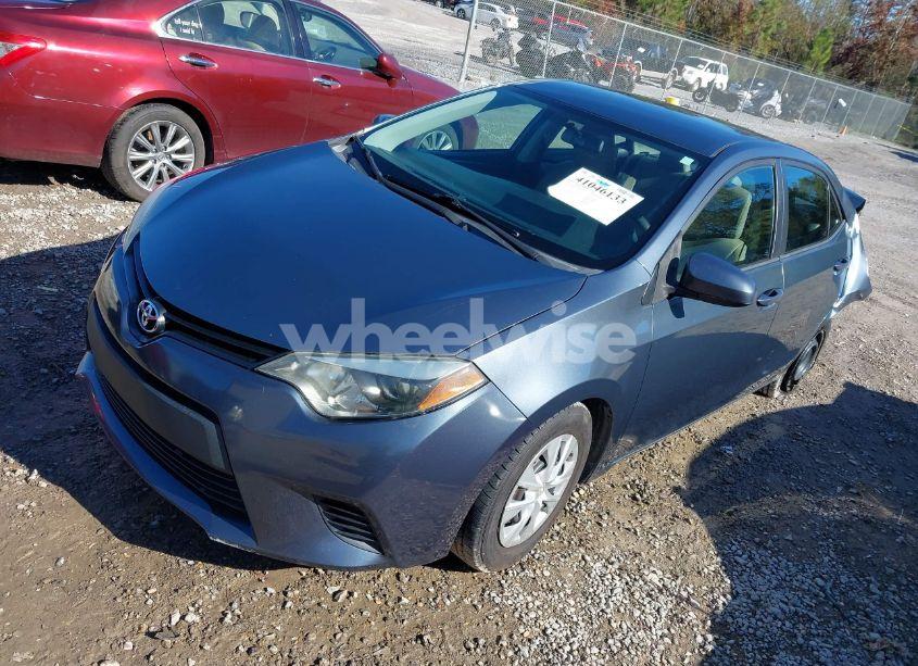 Photo 2 of 2015 Toyota Corolla L (VIN 5YFBURHE4FP233007)