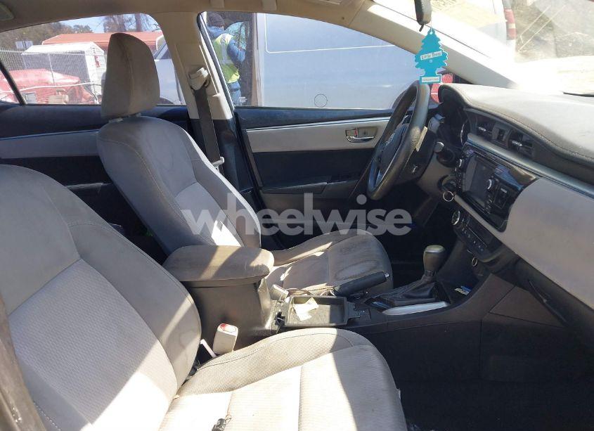 Photo 5 of 2015 Toyota Corolla LE (VIN 5YFBURHE4FP239745)