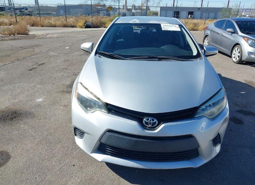 Photo 12 of 2015 Toyota Corolla L (VIN 5YFBURHE4FP254472)