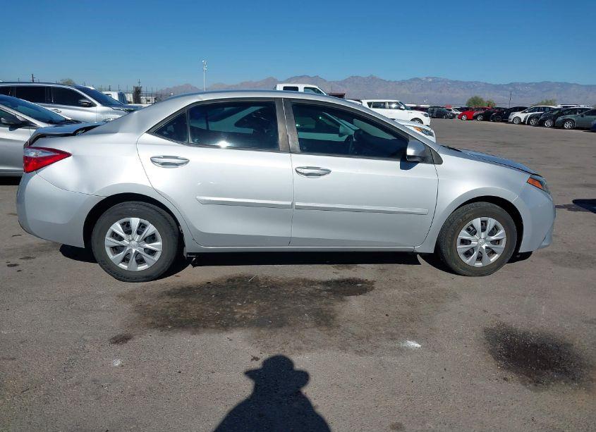 Photo 13 of 2015 Toyota Corolla L (VIN 5YFBURHE4FP254472)