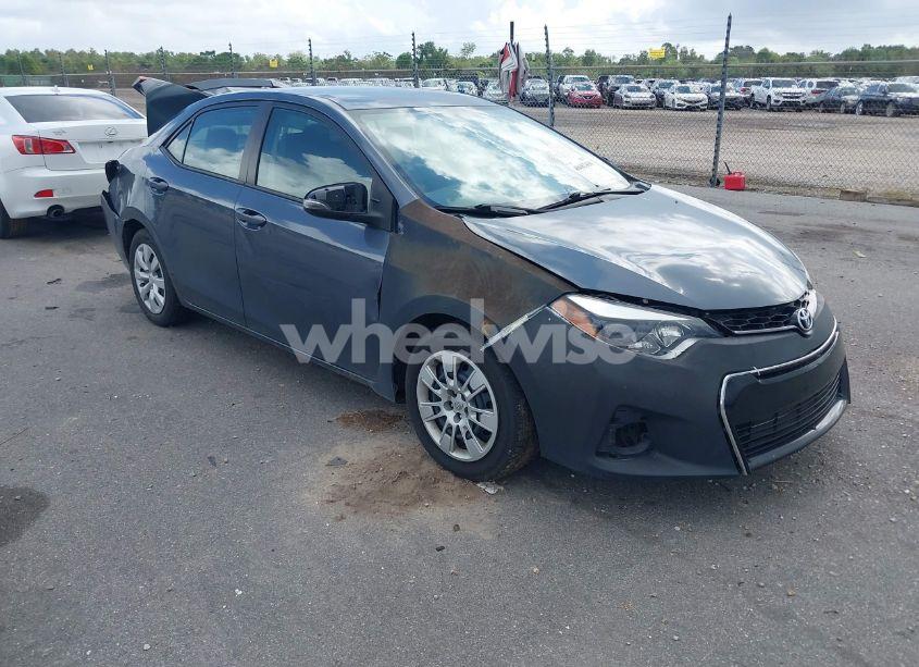 2015 Toyota Corolla S (VIN 5YFBURHE4FP260353) main photo