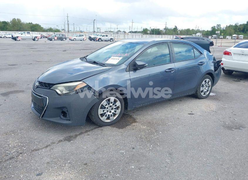 Photo 2 of 2015 Toyota Corolla S (VIN 5YFBURHE4FP260353)